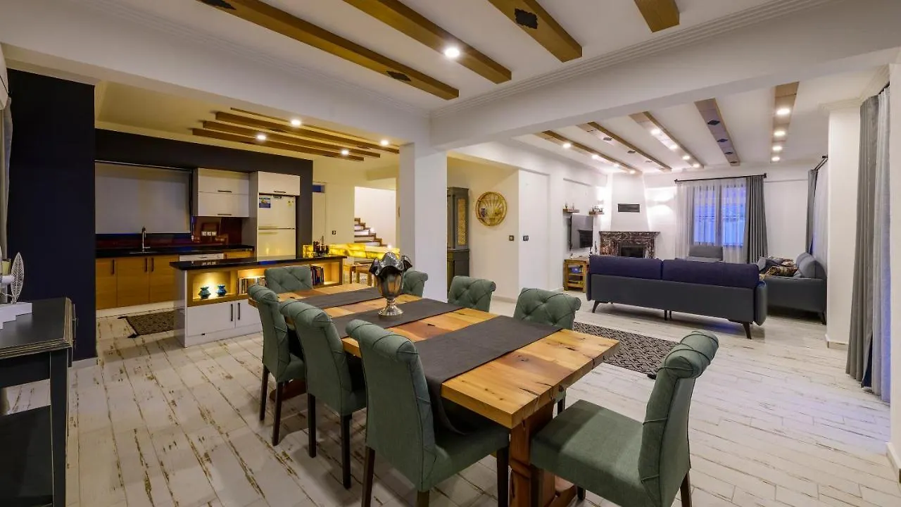 Oeluedeniz'De Oezel Havuzlu 5 Bedroom Lueks Villa Albera Fethiye 0*,  Turkije